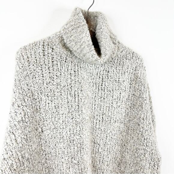 Lands Downunder Wool Blend Turtleneck Sweater OS - Picture 3 of 5